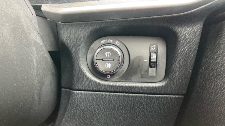 Vauxhall Mokka 115kW Ultimate 54kWh 5dr Auto Electric Hatchback